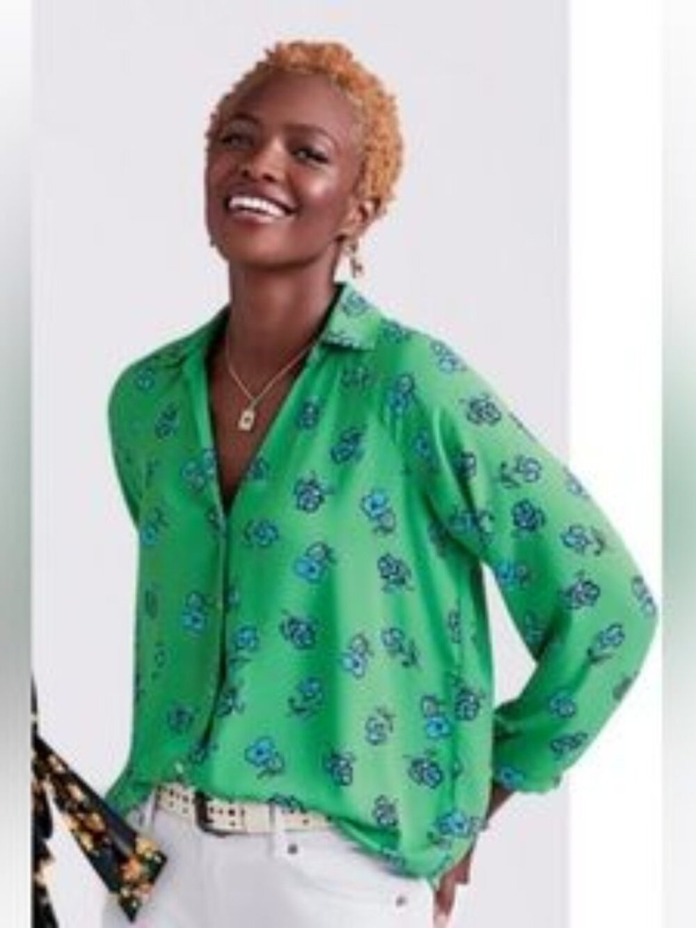 5892 Cabi Go-To Top